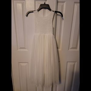 2Bunnies White Lace A-Line Party Flower Girl Dress Size 5T (fits like 7-8)